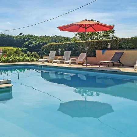 Les Marronniers Holiday home Bourgougnague