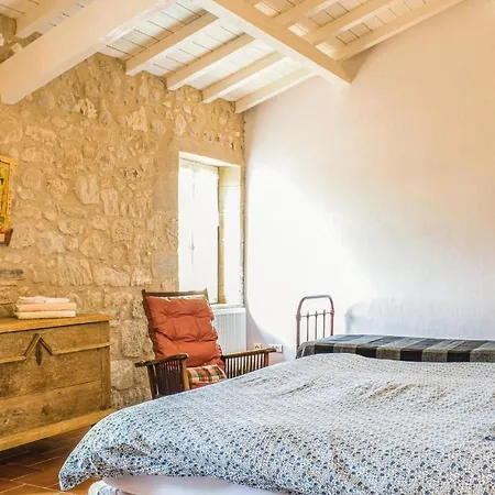 Holiday home Les Marronniers