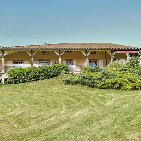 Les Marronniers Holiday home